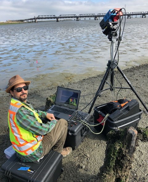 Ray Kokaly (USGS Spec Lab) collects ground-based spectral measurements